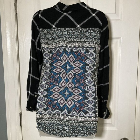 Tolani Collection Long-Sleeve Button Plaid Tunic Black/White - Picture 1 of 12